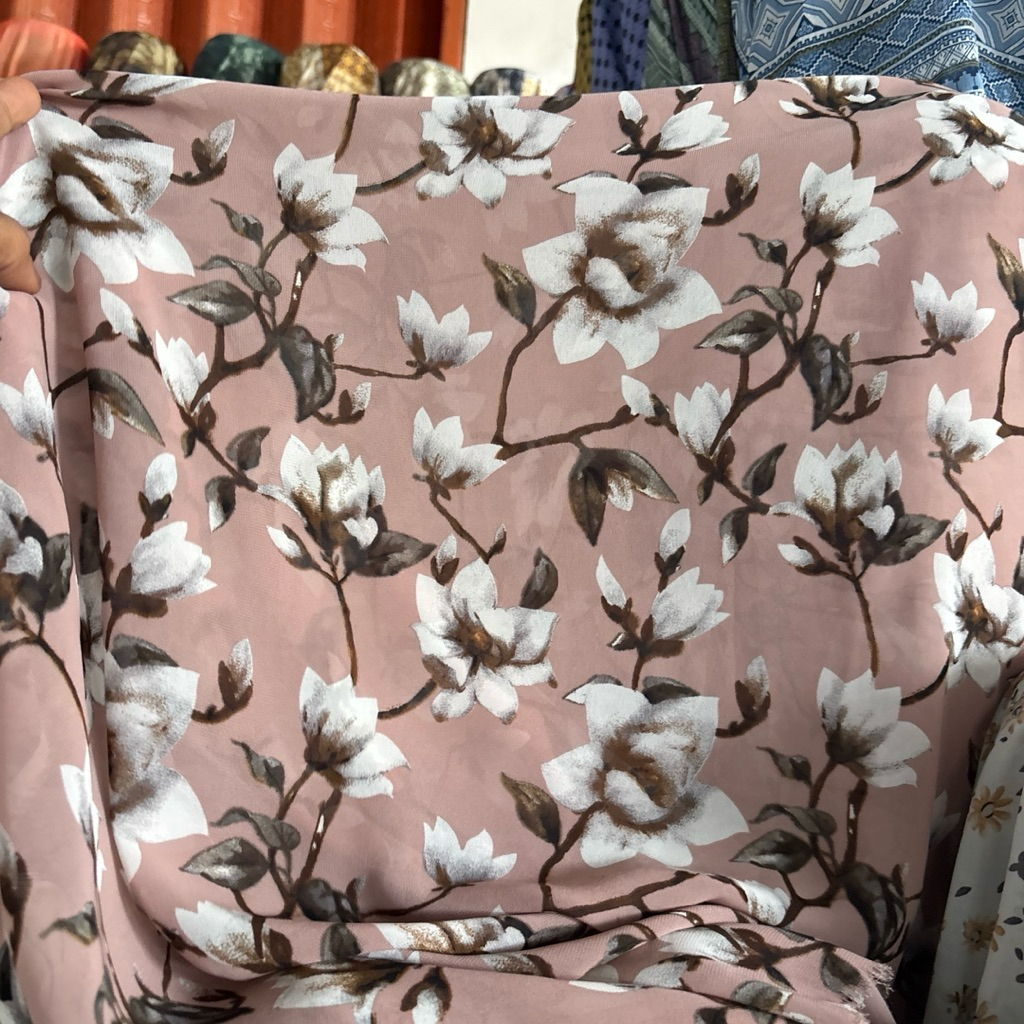 Kain Ceruty Babydoll Motif Bunga Vintage – Kain Jatuh Adem Cocok Gamis & Hijab Kebaya