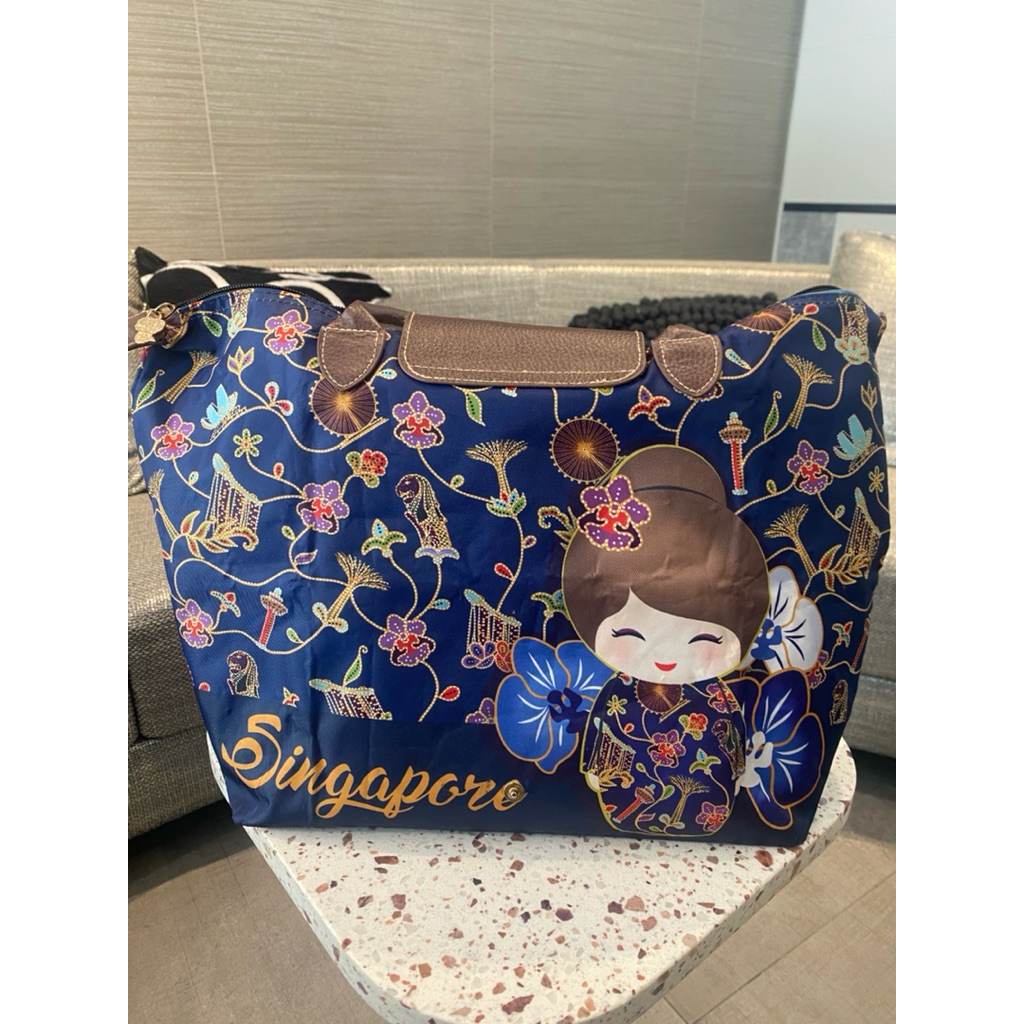 Tas Totebag wanita Singapore (preloved)