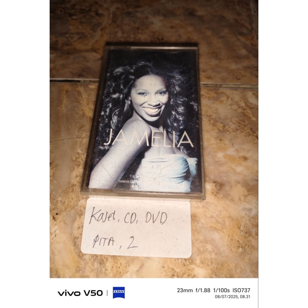 Kaset pita - Jamelia walk with me