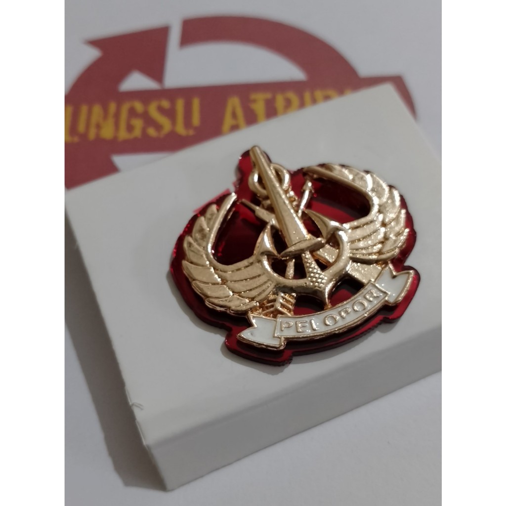 PELOPOR PENERJUN / Atribut dinas POLRI / brevet wing sar POLISI