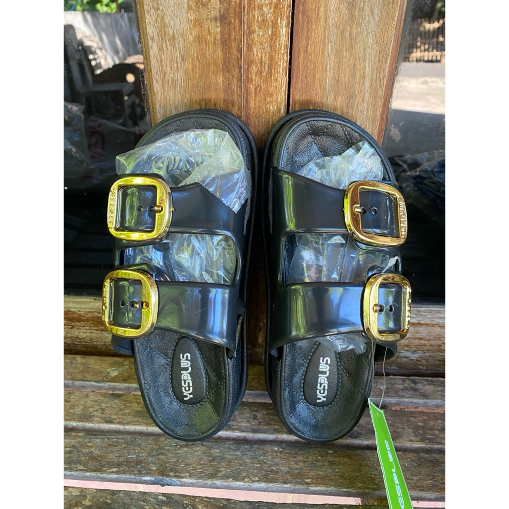 Sandal Yesplus