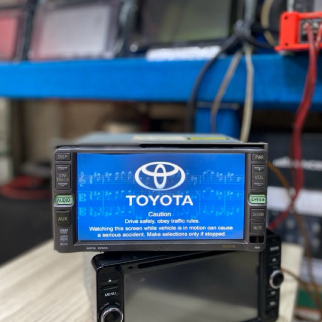 head unit original toyota fortuner 2010