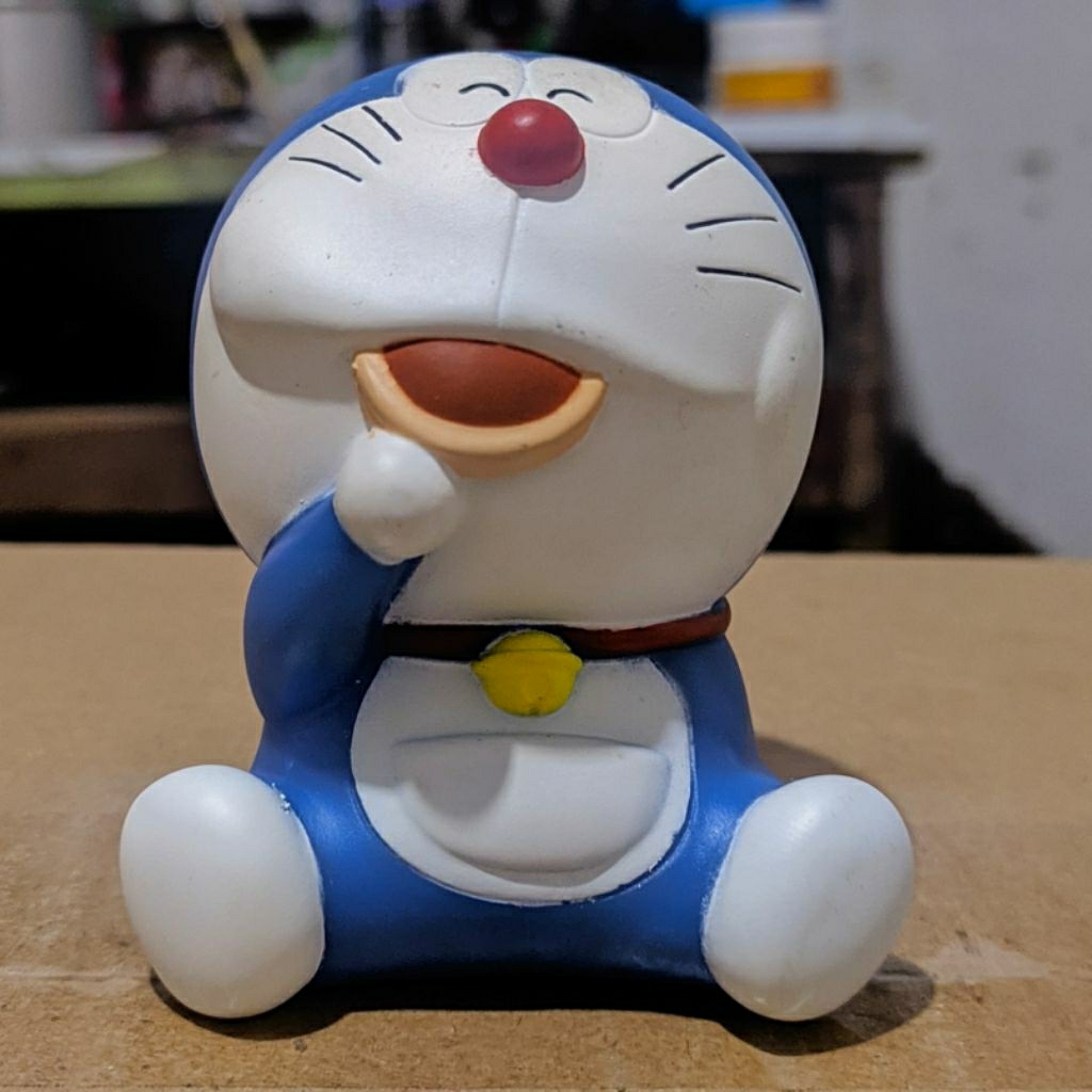 fujiko pro sofvi time doraemon eat dorayaki spaceblazer soft vinyl mainan figure topper bootleg kw