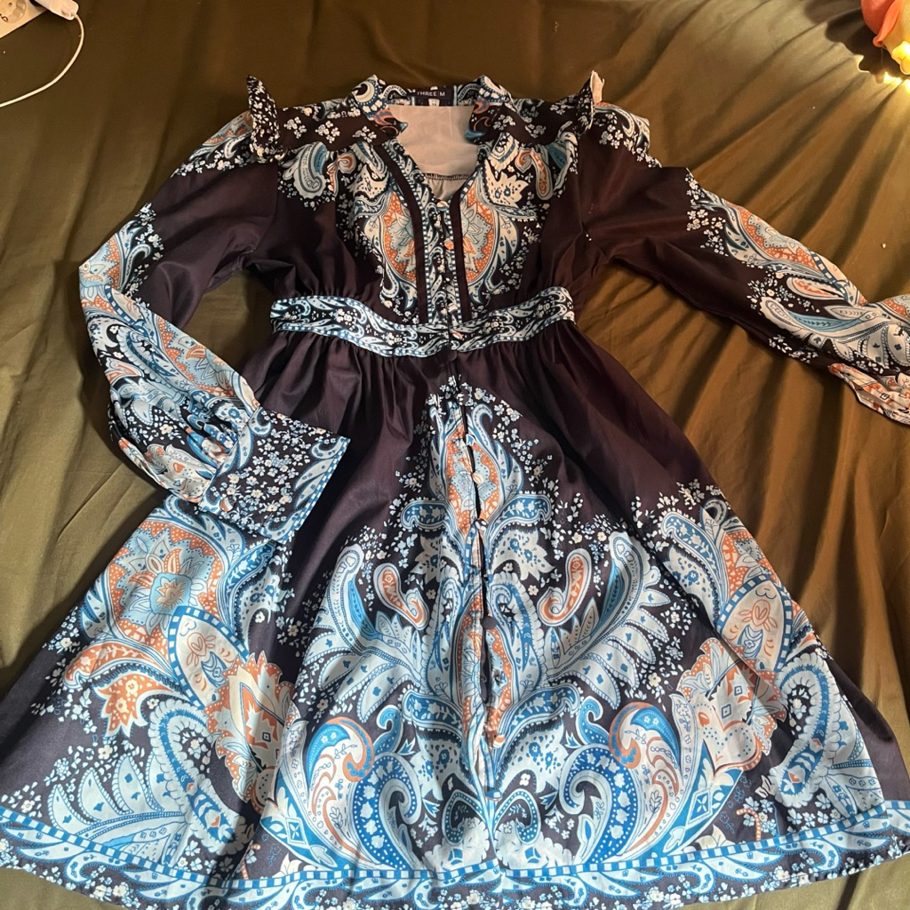 Preloved Dress Medium Three M