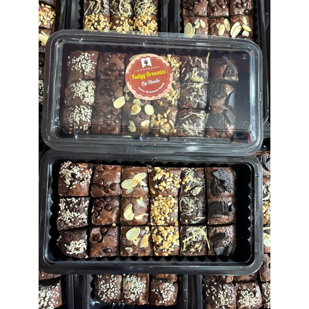 

FUDGY BROWNIES NAAILA