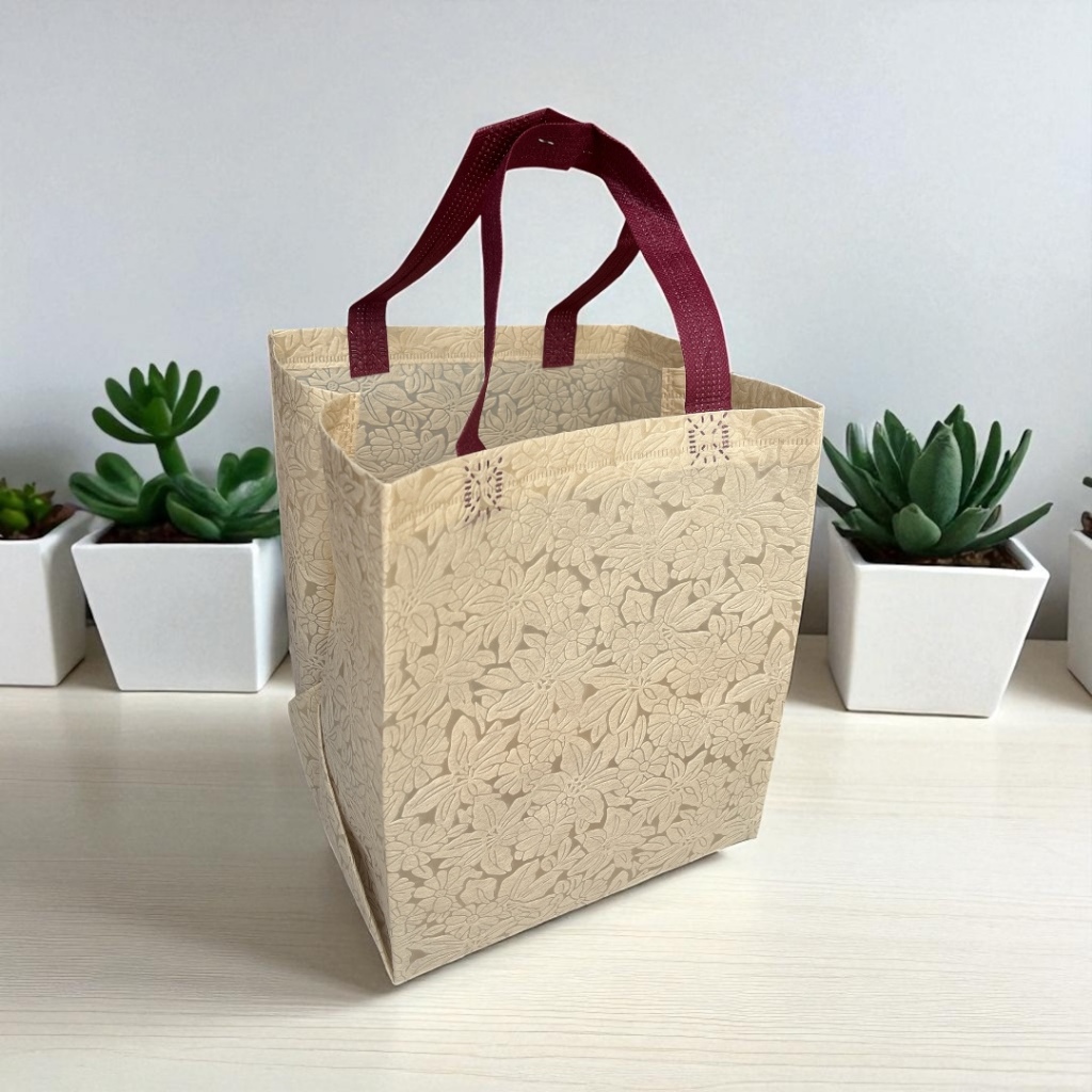 

(Paket 60 Pcs) Tas Hajatan Full Embos Uk 22x22 cm / Untuk Box Nasi uk 20x20 (R10K)