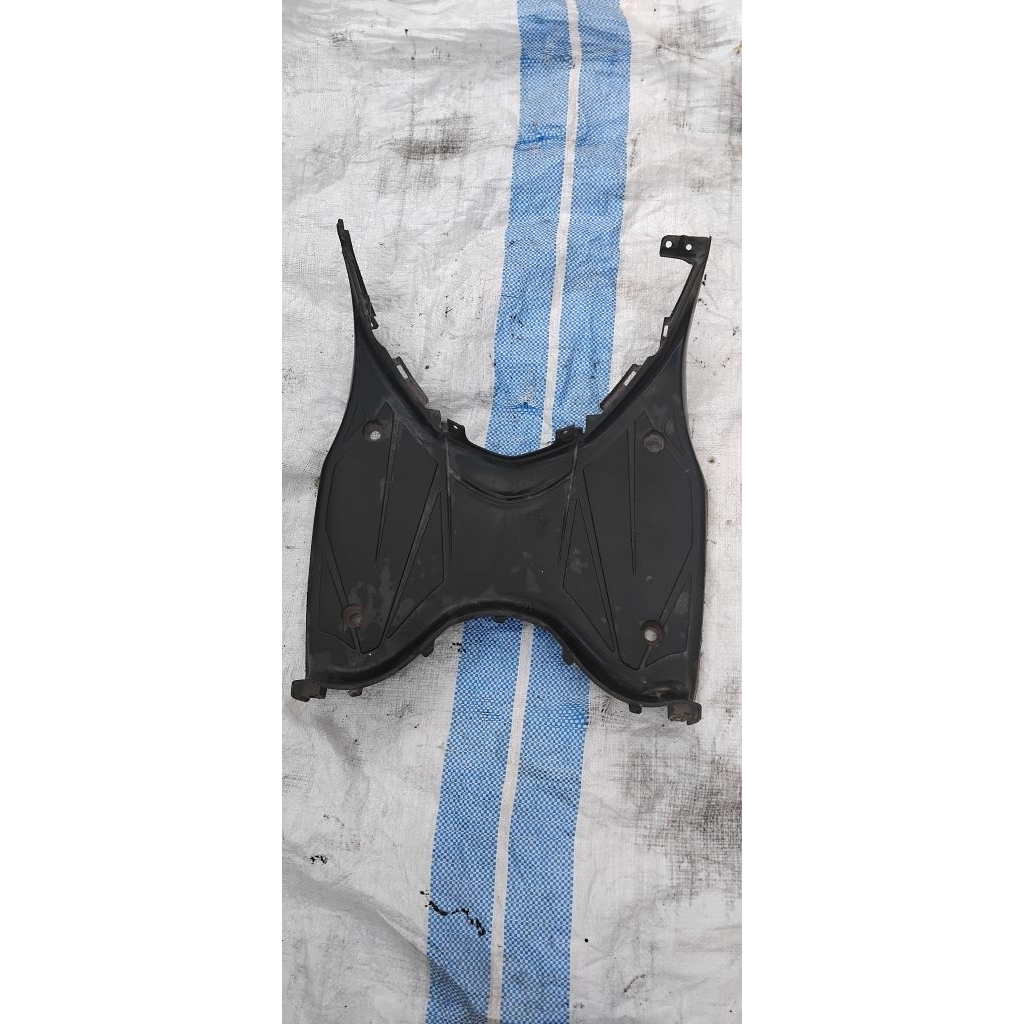 Bordes Injakan Kaki Suzuki SkyDrive Original SGP