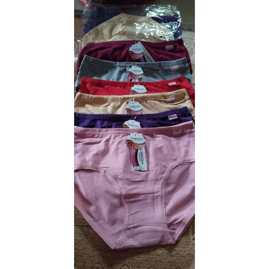 Celana dalam wanita Daifona
