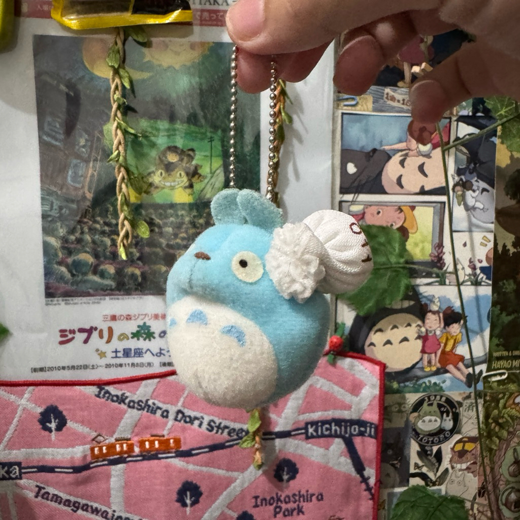 TOTORO biru bawa karung ganci gantungan kunci original studio ghibli