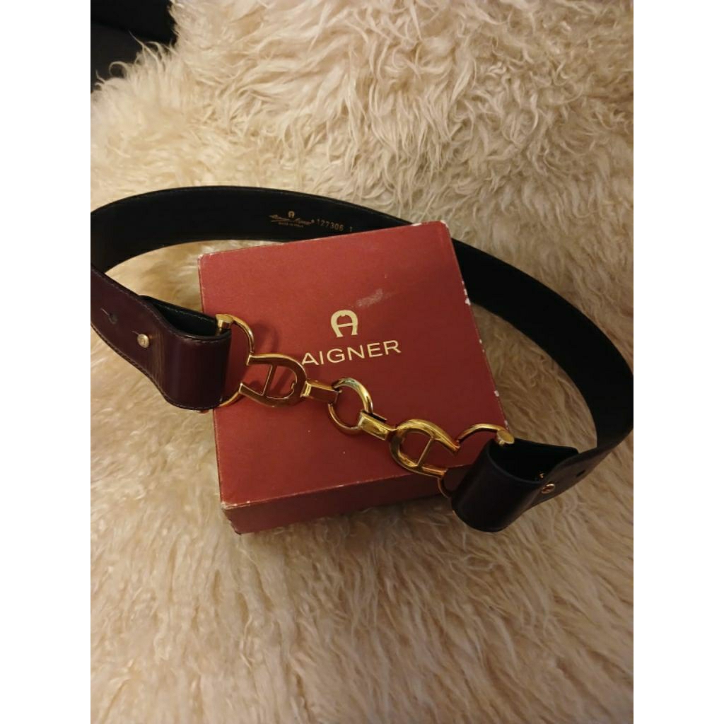 Aigner belt