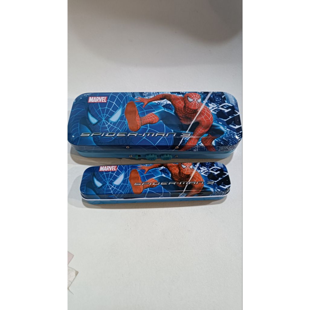

Kotak pensil kaleng Marvel anak laki-laki 2pcs set