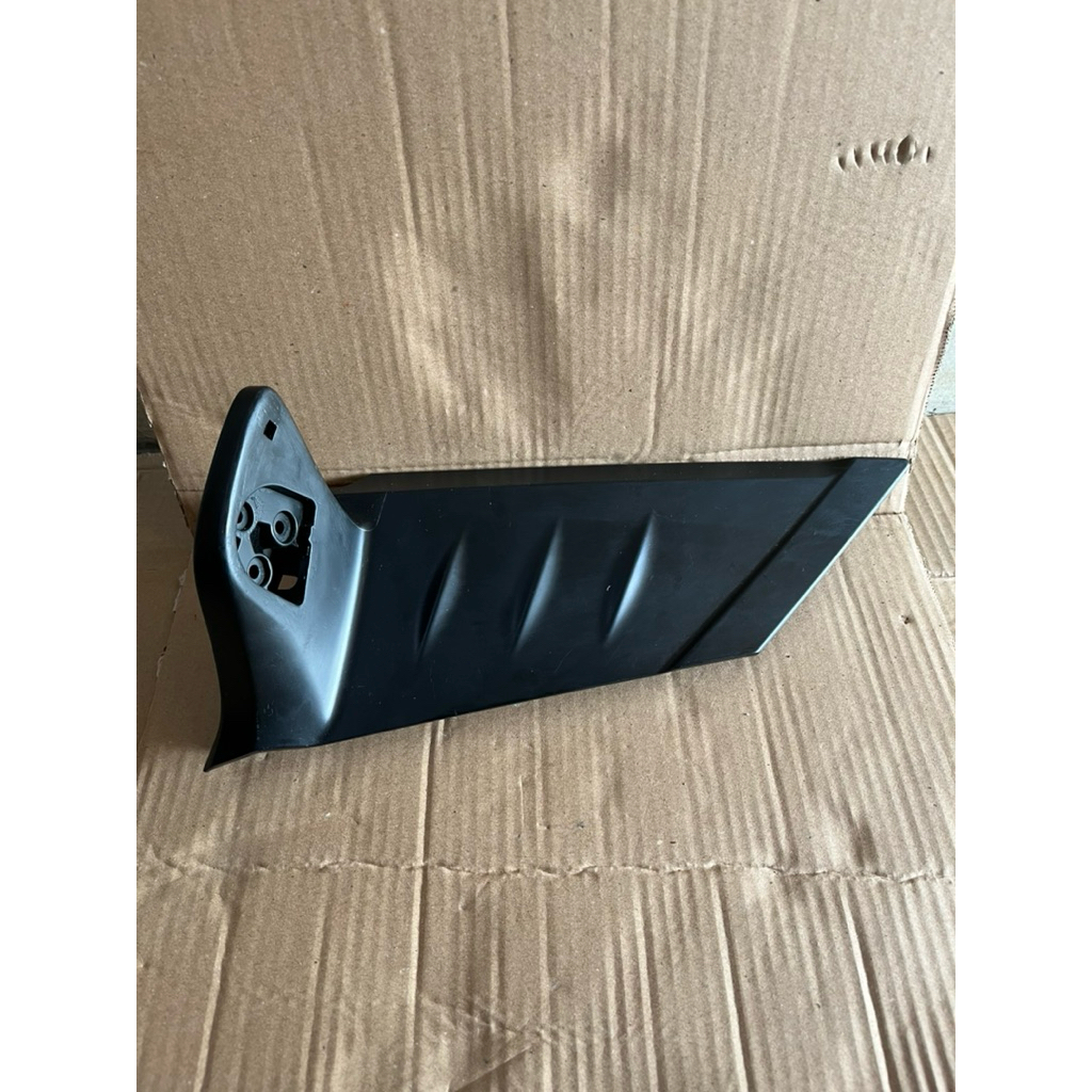 DUDUKAN SPION HONDA BRIO SATYA KANAN BREKET DUDUKAN SPION BRIO SATRA KANAN DUDUKAN SPION KANAN BRIO 