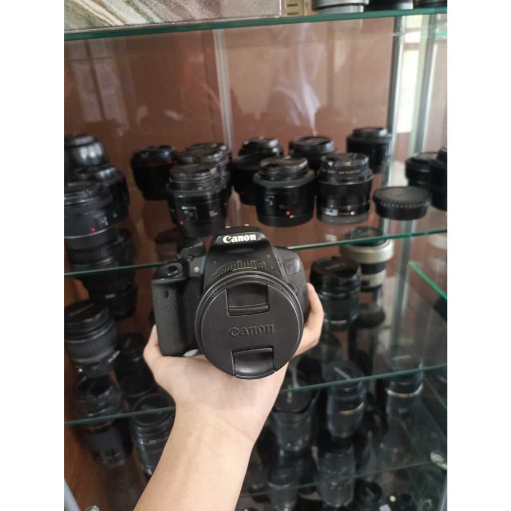 CANON 700D LENSA 18-55 MM