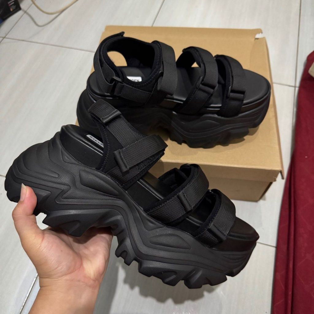 Steve Madden Voltzer Sandal Original Store 100%