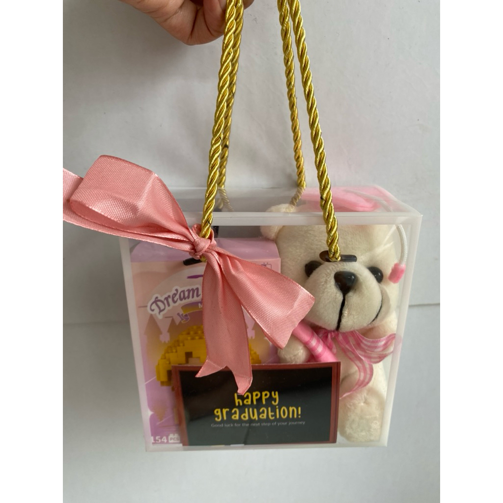 

gift box hampers wisuda