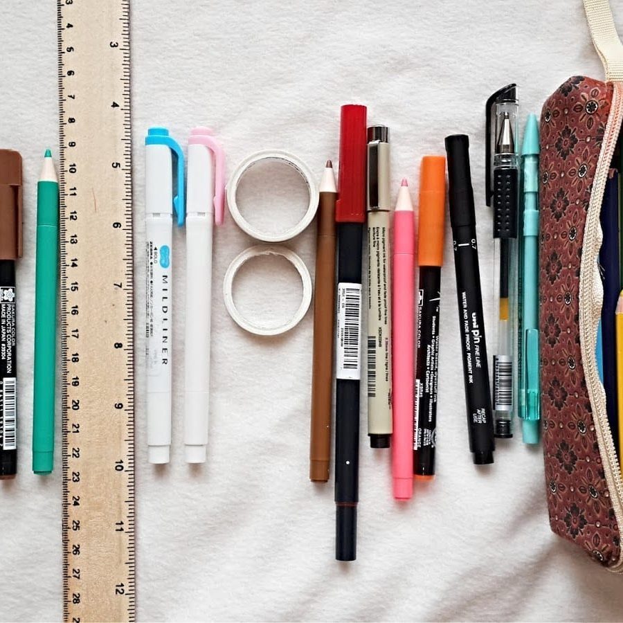 

{BOOKED} SET LENGKAP PERLENGKAPAN SEKOLAH BUKU