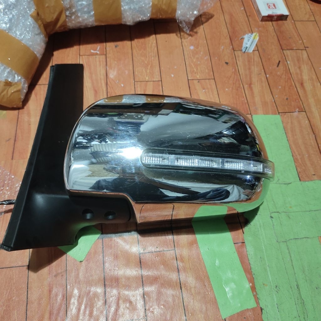 Spion Toyota Kijang Innova 2012-2015 Original