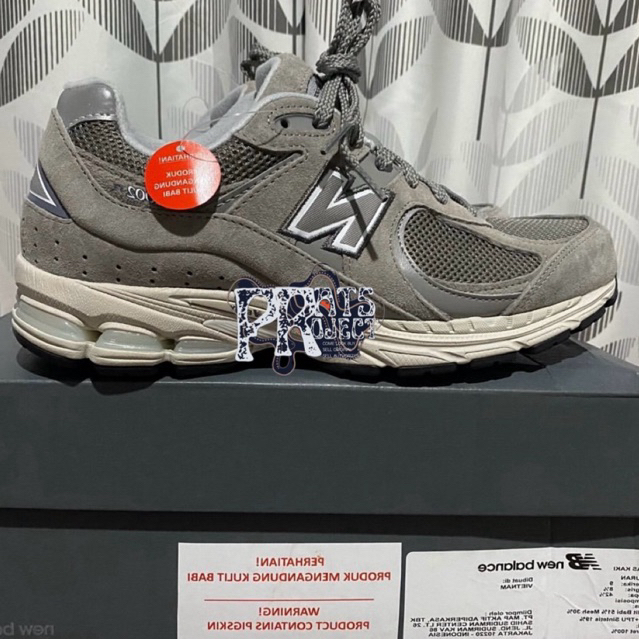 Sepatu New Balance 2002R Marblehead Original Resmi Map