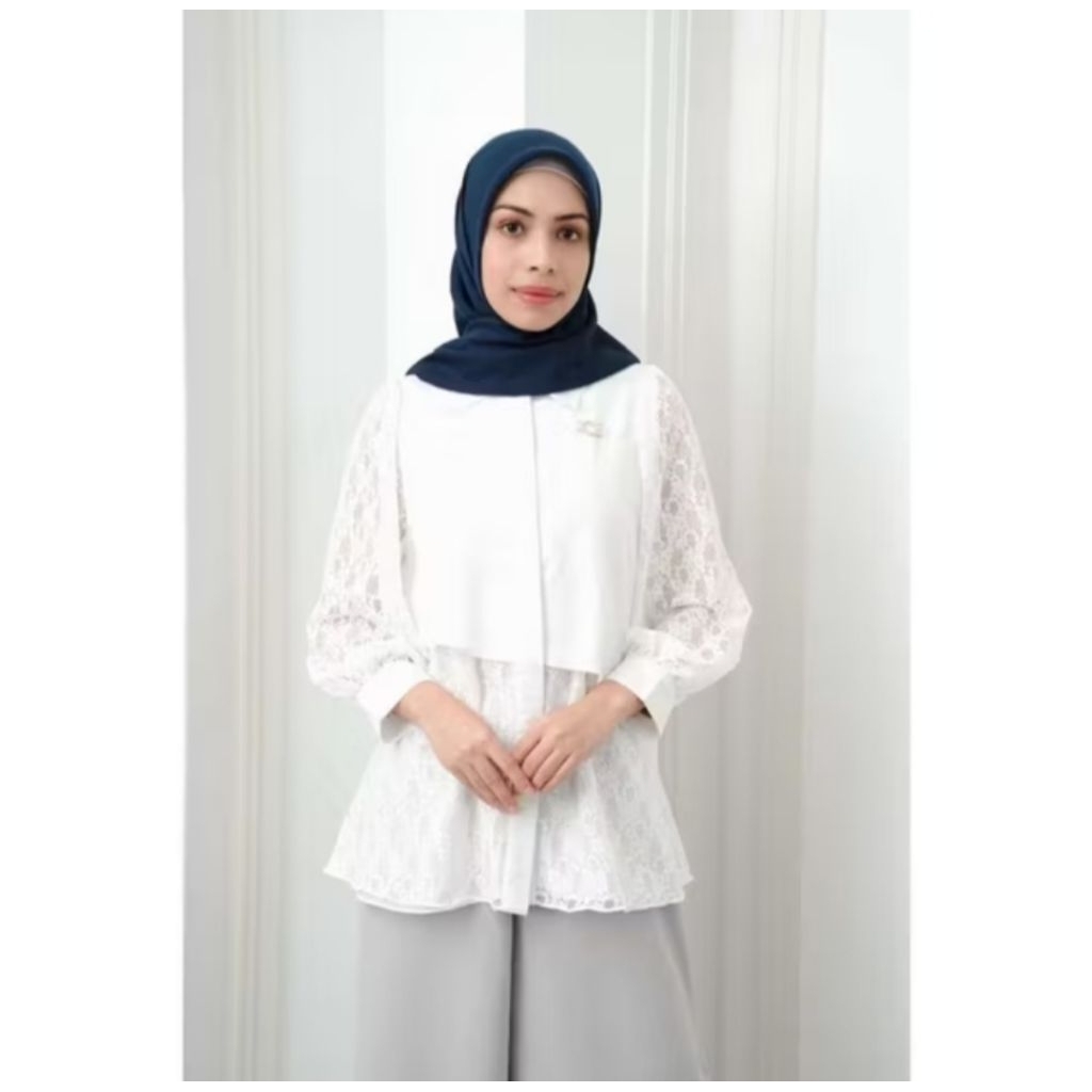 Gauri Blouse S by Wearing Klamby (Preloved)