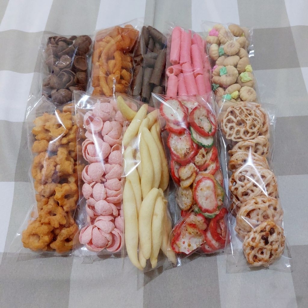 

Cemilan Snack Kering/Kue/Keripik/Krupuk Pedes/Basreng/Kue Telor Gabus/Manis/Gurih Mulai 2K Camilan Kripik Makanan Pedas Food Asin