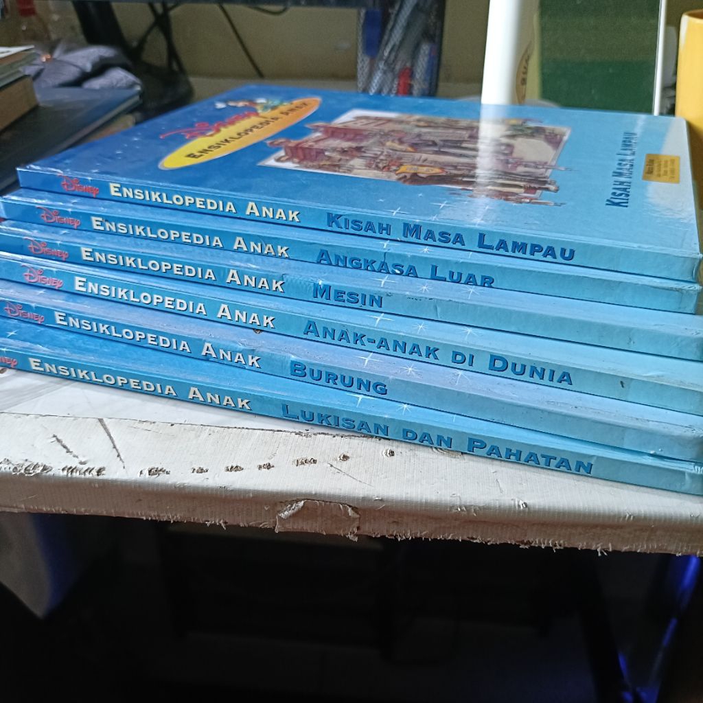 Disney Buku Ensiklopedia Anak buku bekas