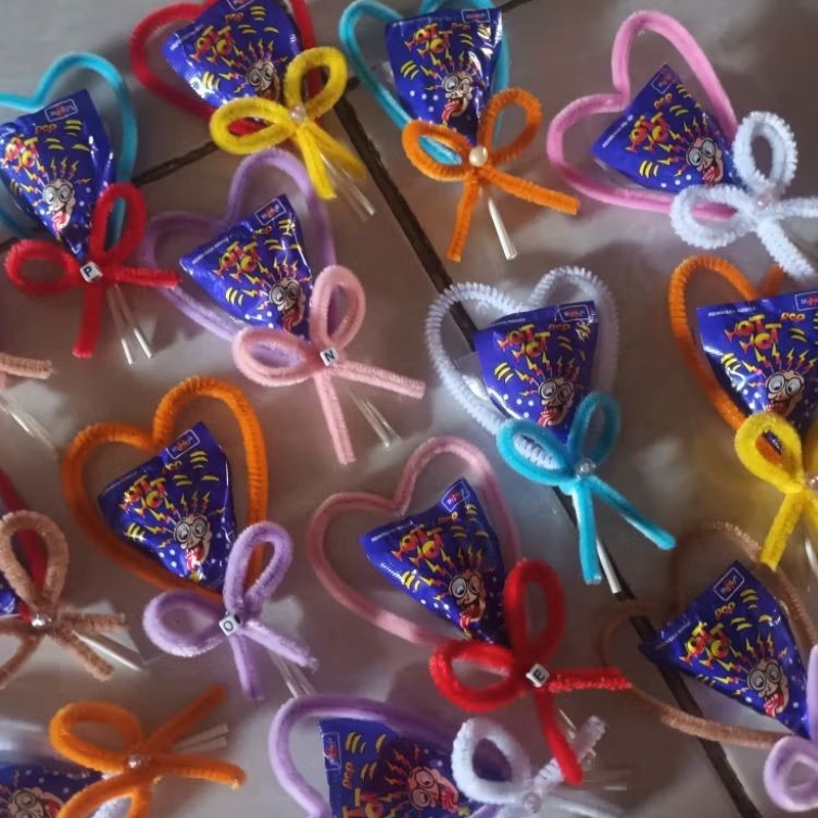 

Gift Permen Love dari Kawat Bulu / Permen Love Isi 2 dari Kawat Bulu / Kreasi Kawat Bulu