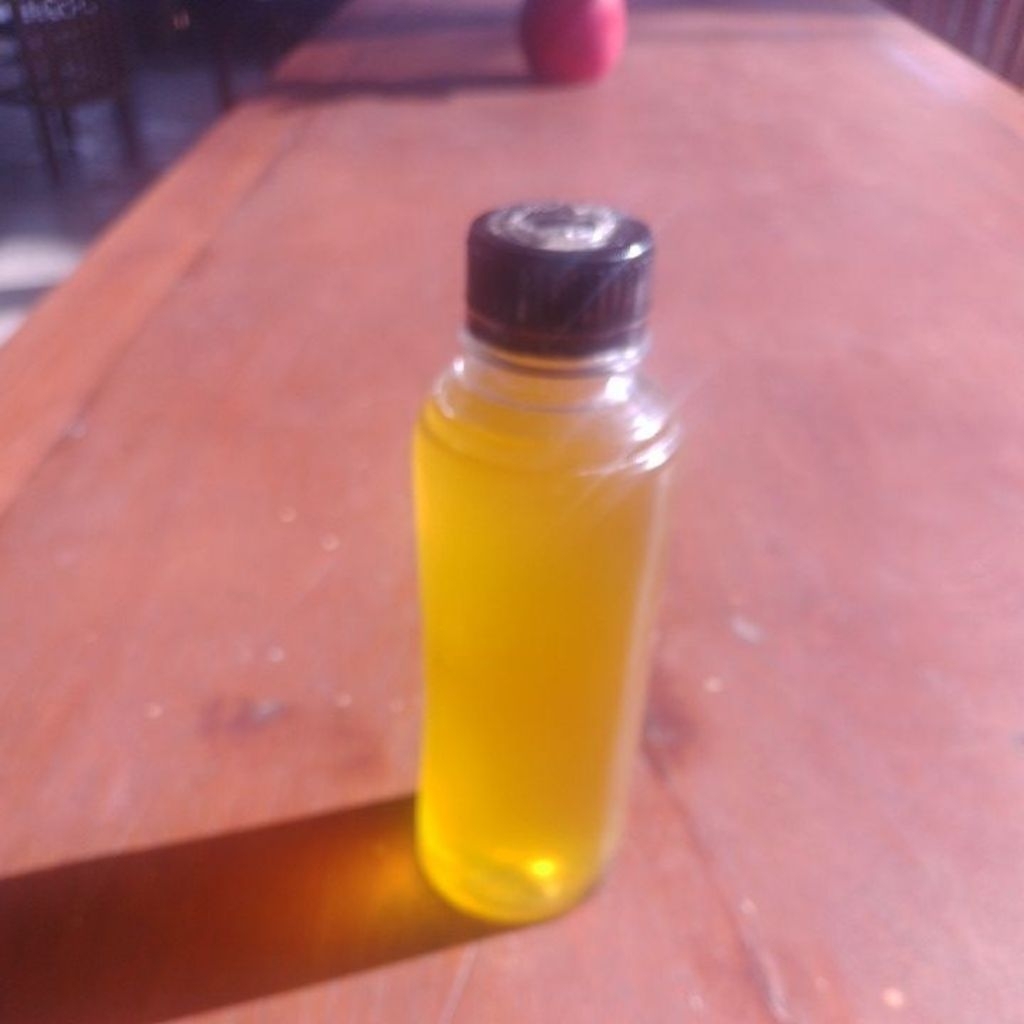 

Minyak Wijen Asli Pulau Moyo