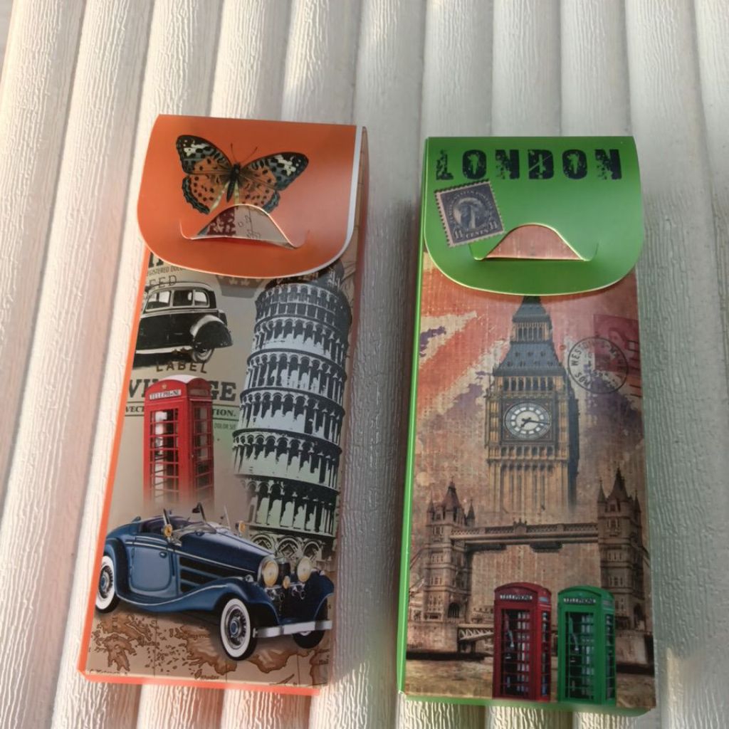 

Tempat kota pensil plastik lipat penco HARGA 1Pcs saja