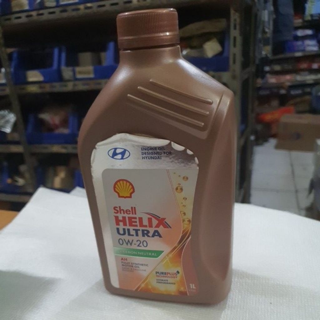 OLI MESIN 0W-20 SHELL HELIX ULTRA