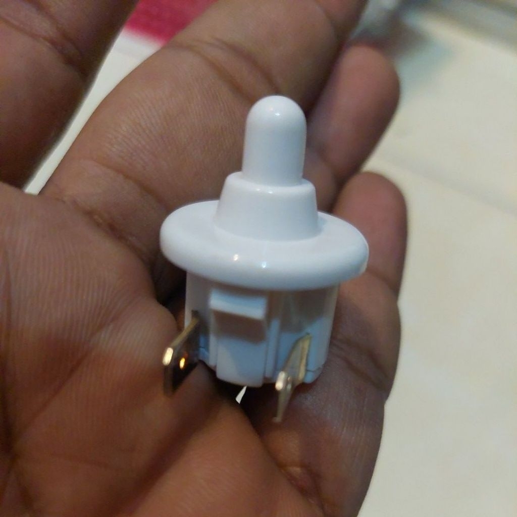 Switch Pintu Kulkas Sharp