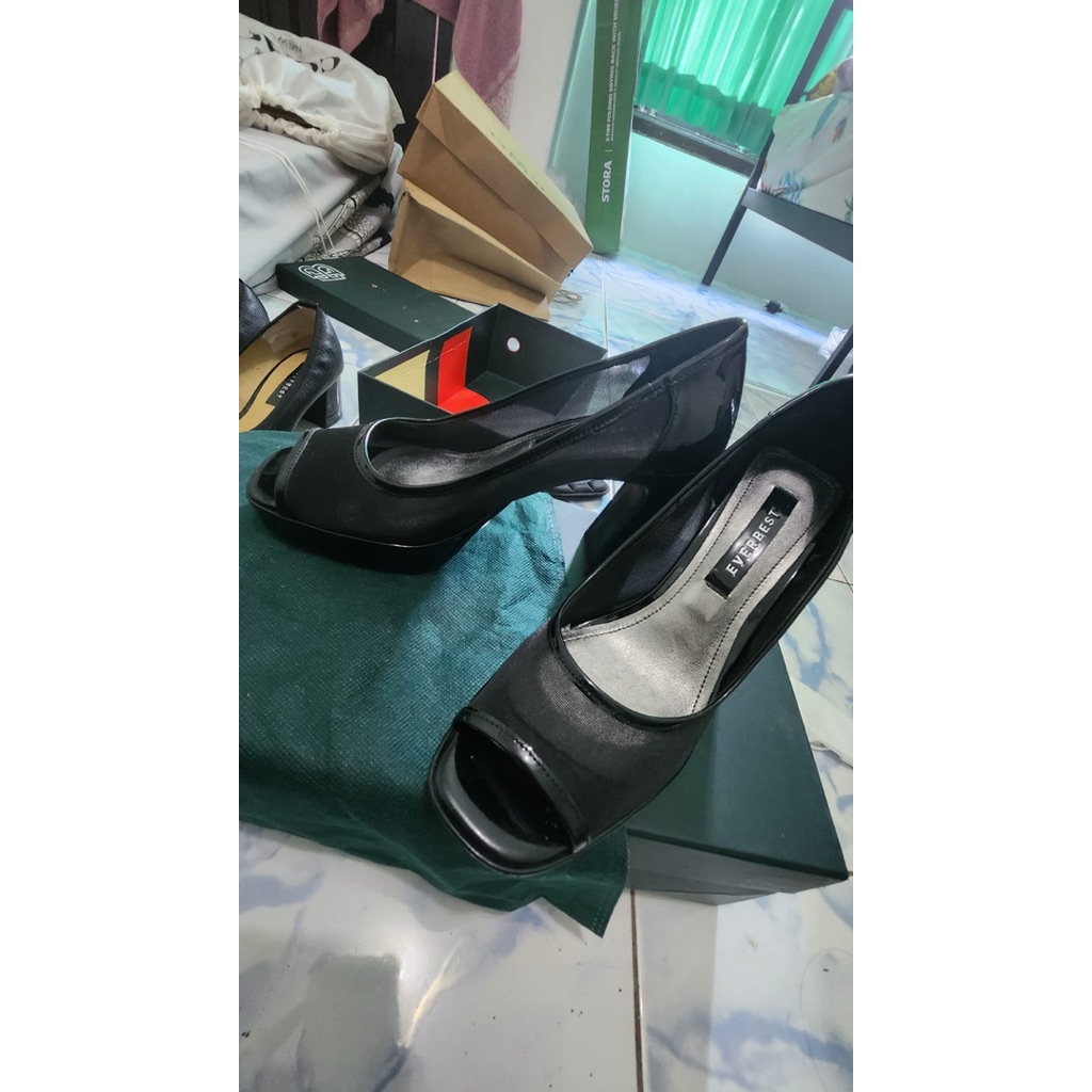 Sepatu Everbest size 35/36