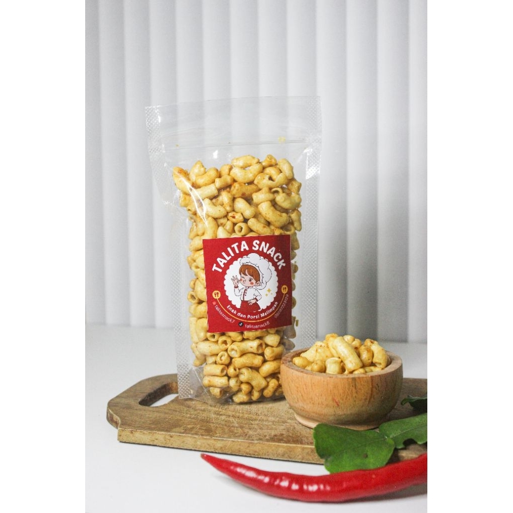 

macaroni pedas /jajan ringan