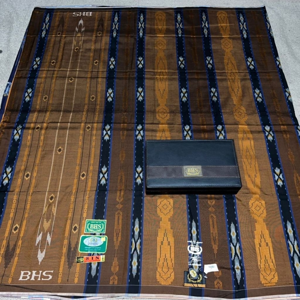 Sarung BHS Spunsilk SIN Gold Lawas Full Sutra Spunsilk 210 Songket Timbul Jahitan Tengah ATBM Limite