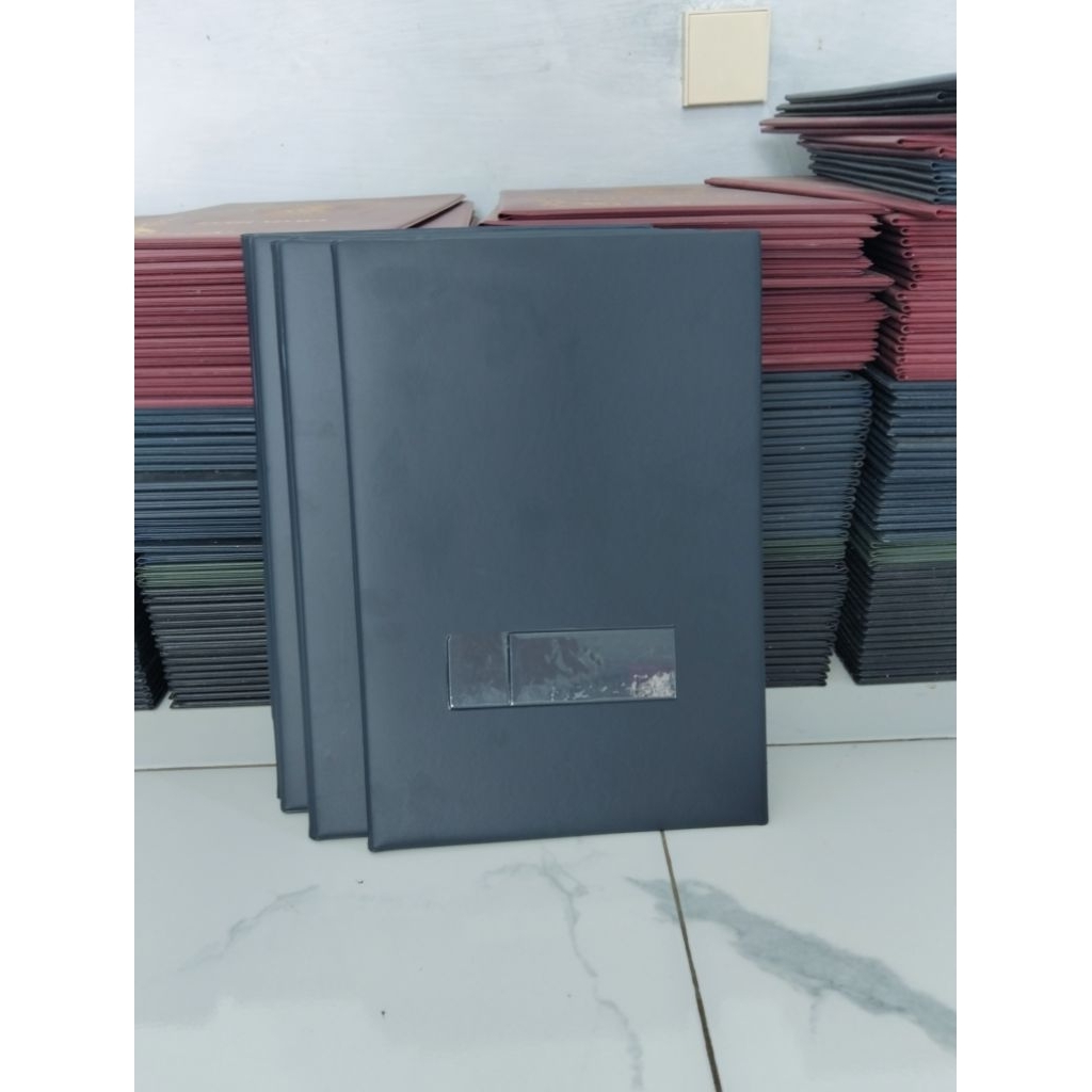 

Sampul Polos || Map Polos, Isi 6 Lembar (Biru Dongker)