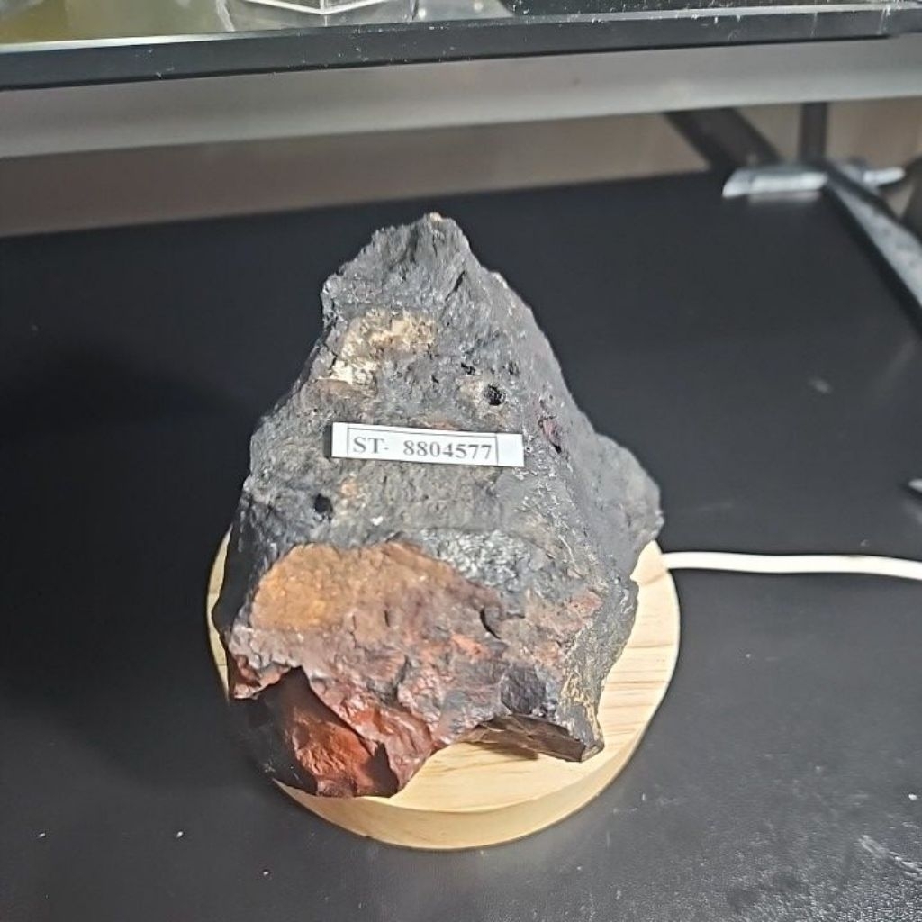 BADAR BESI MERAH NEMPEL MAGNET BATU ASLI