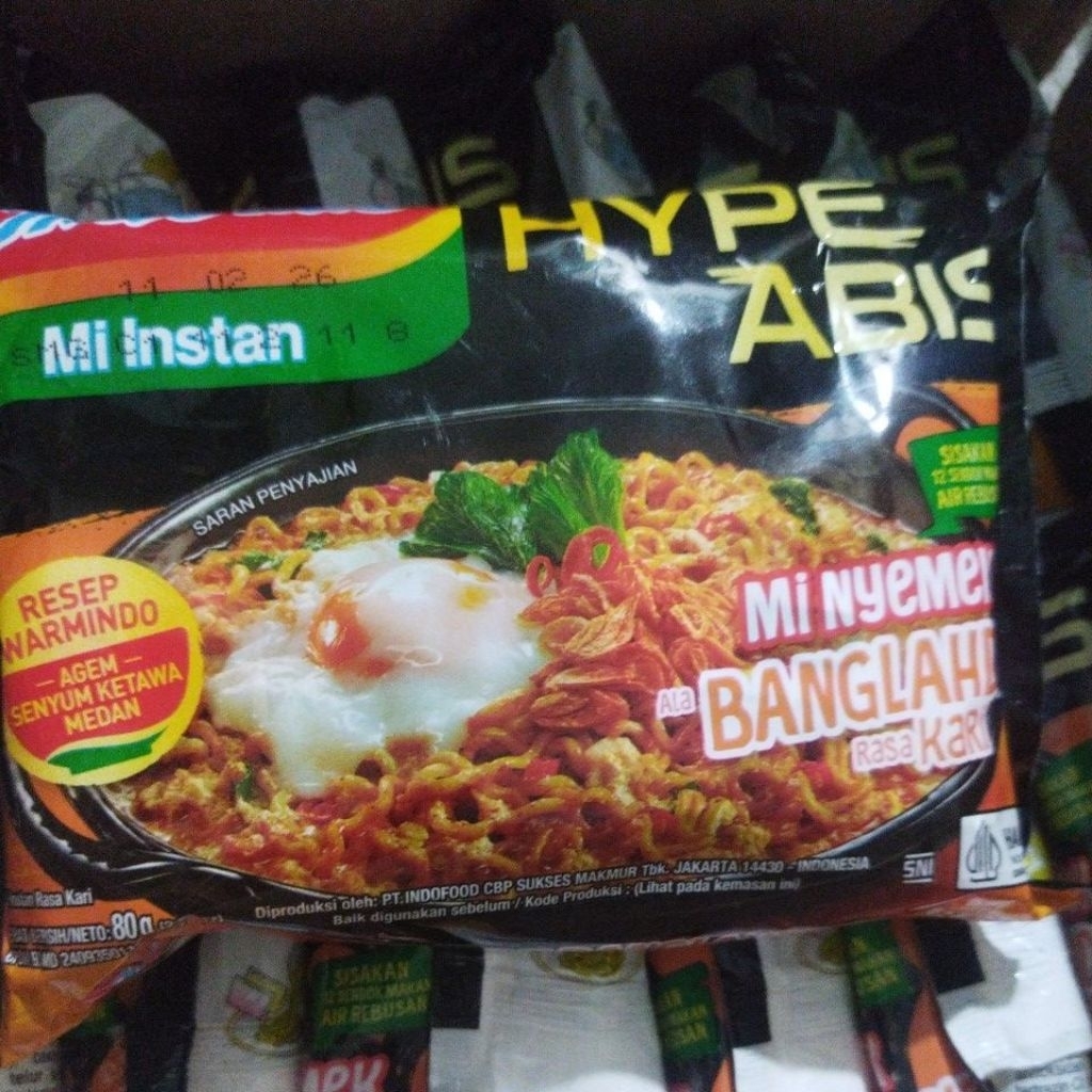 

Indomie nyemek Banglahdes'e