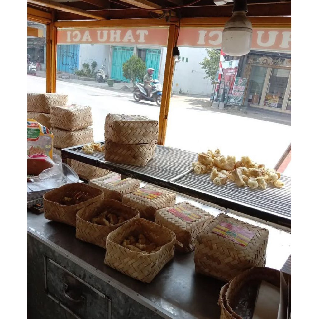 

TAHU ACI MAKMUR TEGAL (BESEK) 28pcs