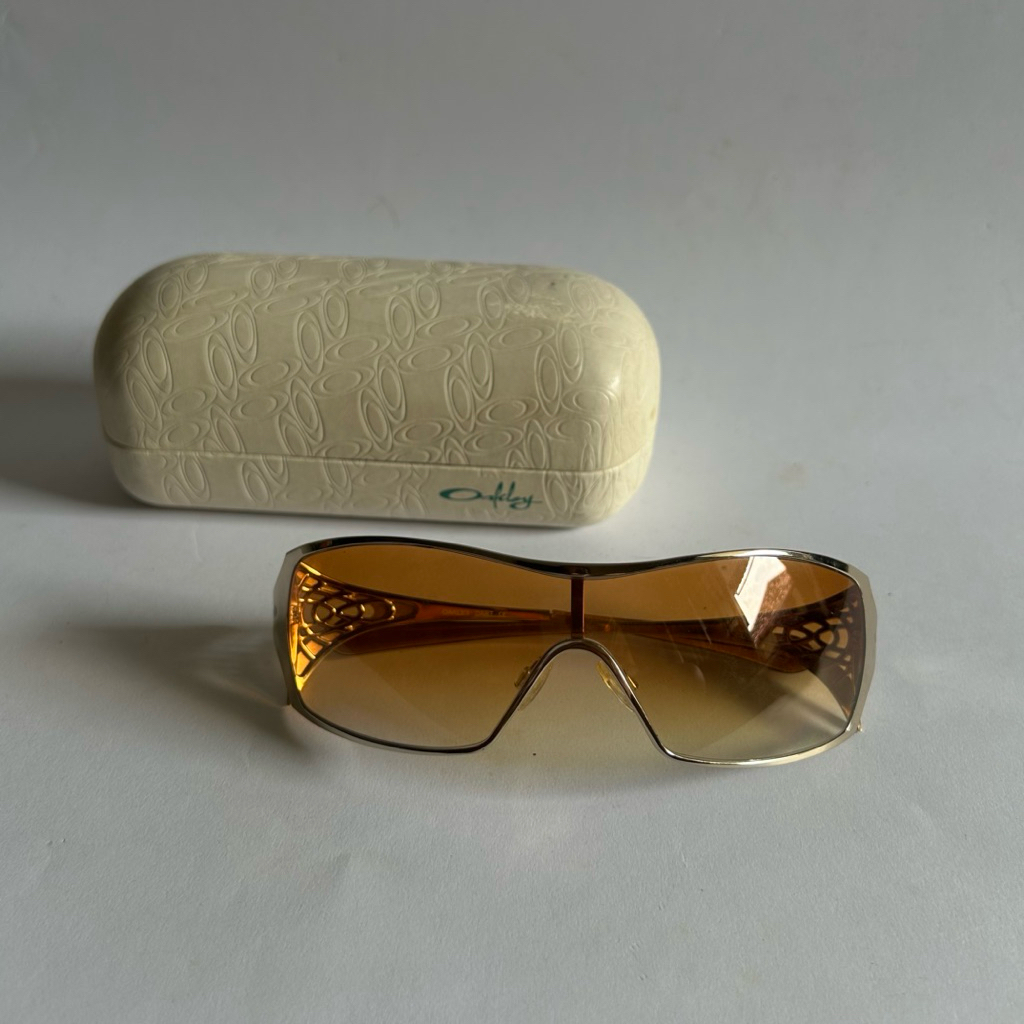 Preloved Kacamata Oakley Dart