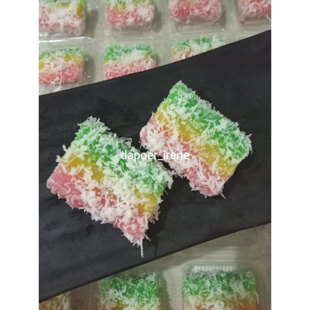 

Kue singkong pelangi