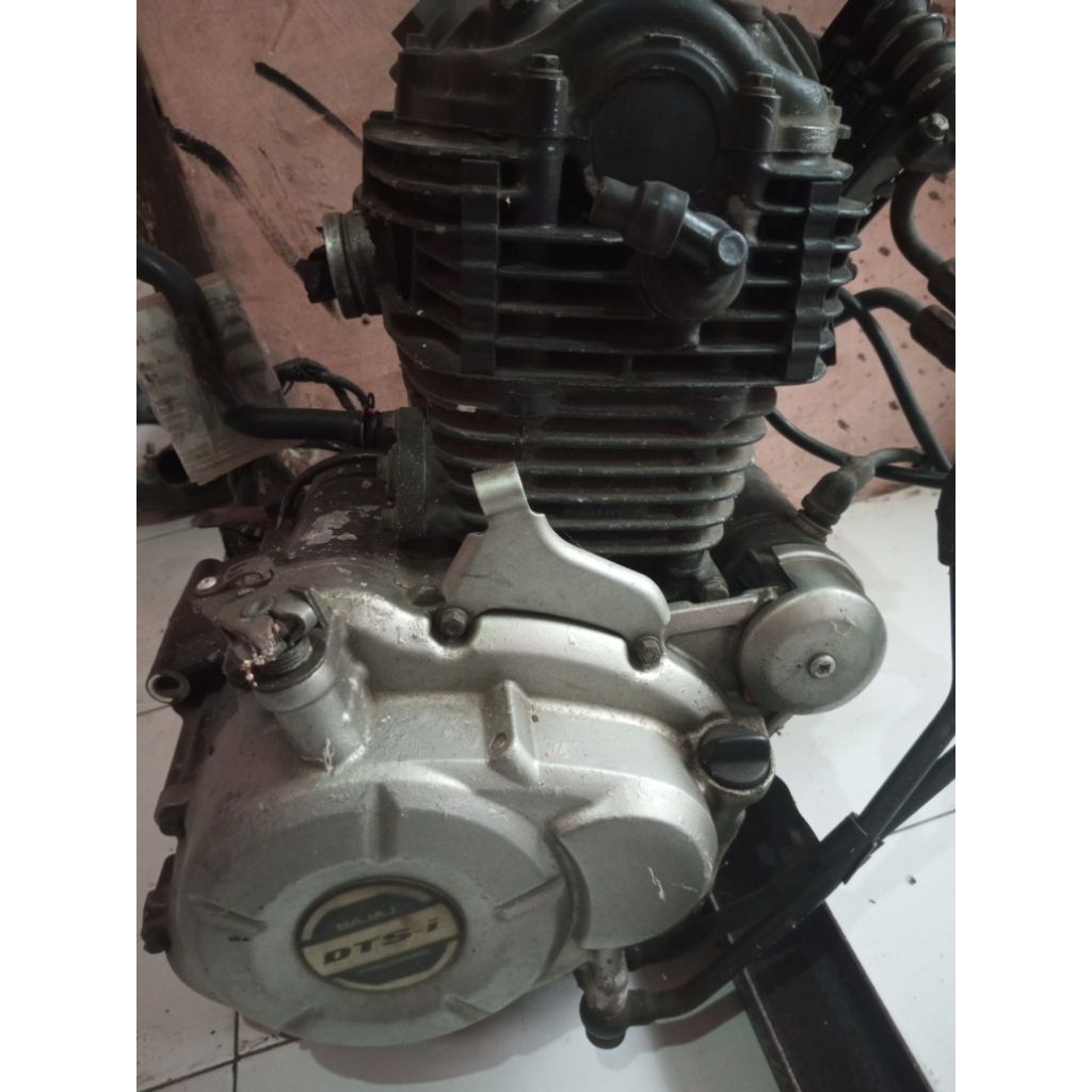 mesin pulsar 220f 2012