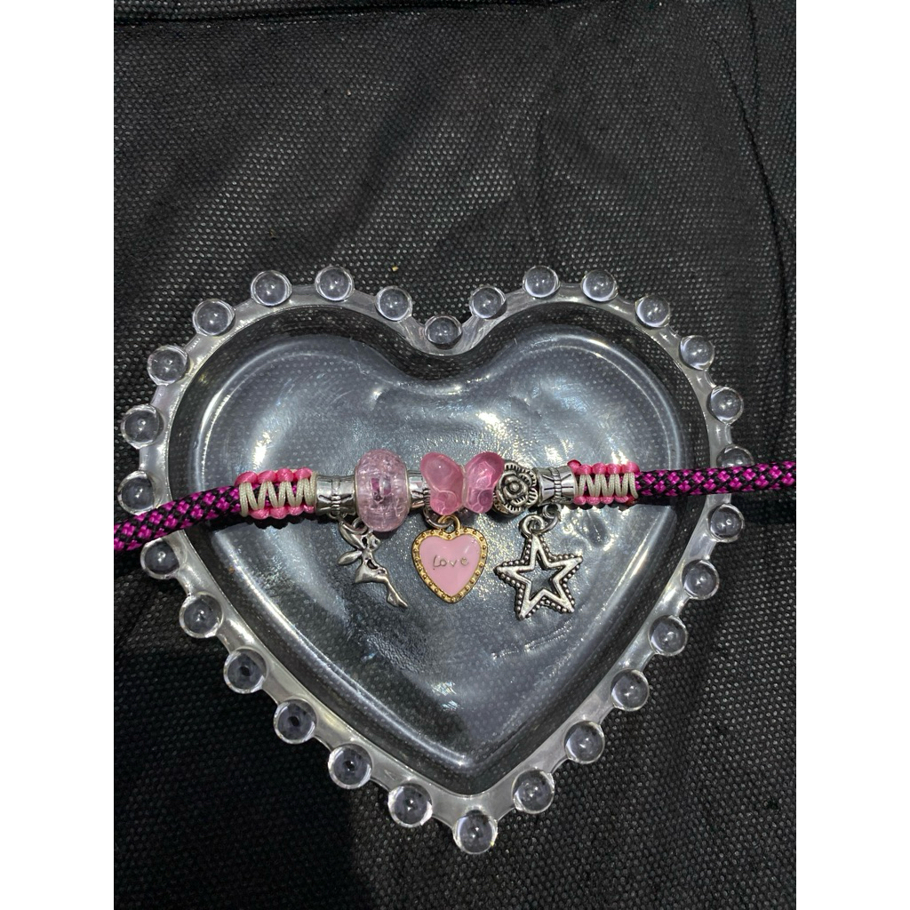 Gelang charm paracord