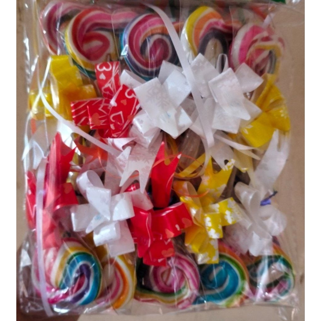 

Lolly Pita (1 Pack = Isi 20 Biji)