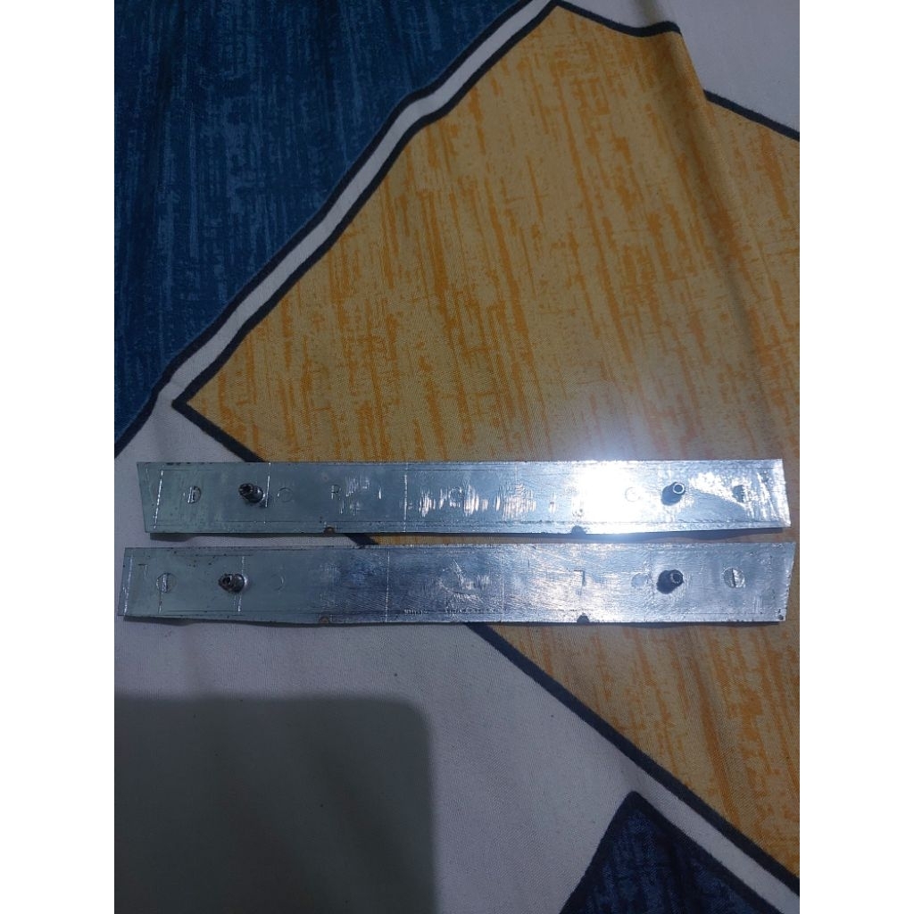 emblem yamaha v75 original baru