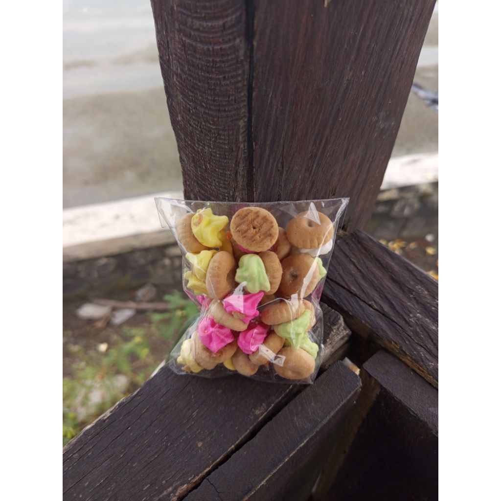 

SNACK MURAH BISKUIT GEM ROSE 39GR