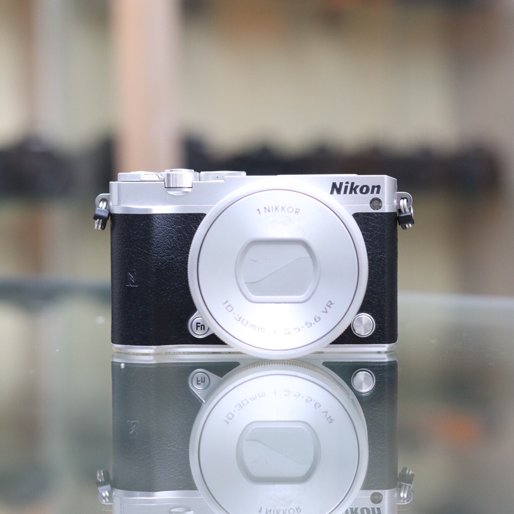 MIRORLES NIKON J5 - KAMERA NIKON J5 LENSA KIT - kamera mirorrless Nikon J5 plus lensa kit fullshet b