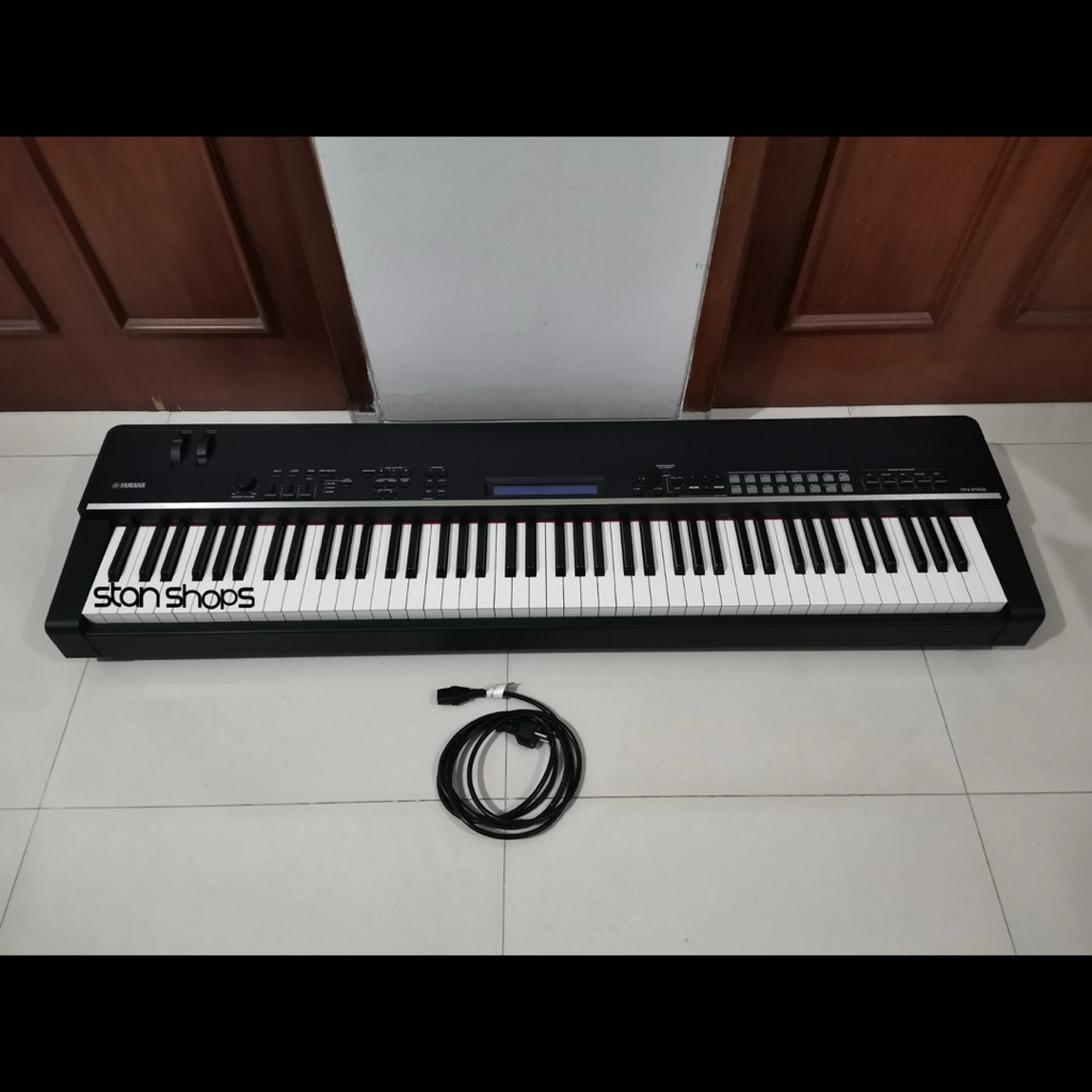 Yamaha CP4 CP Stage Piano Keyboard 88 Key / Roland RD700 RD Korg Nord Casio