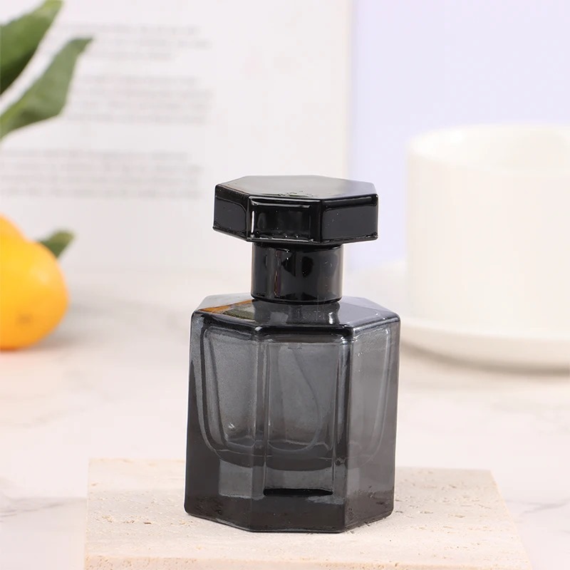 BOTOL PARFUM KACA HITAM HEXAGON 30ml