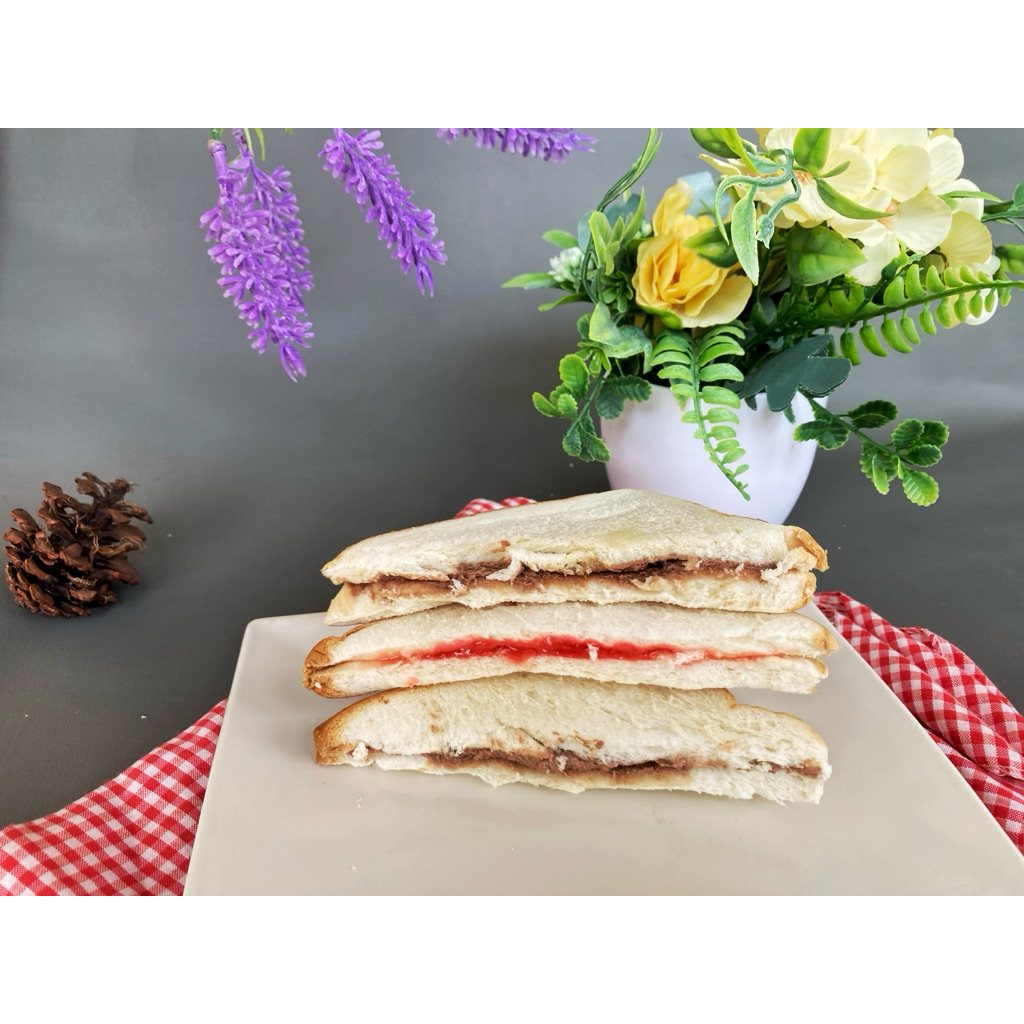 

Sandwich Cokelat Roti Naf’a – Roti Lembut Isi Lumer