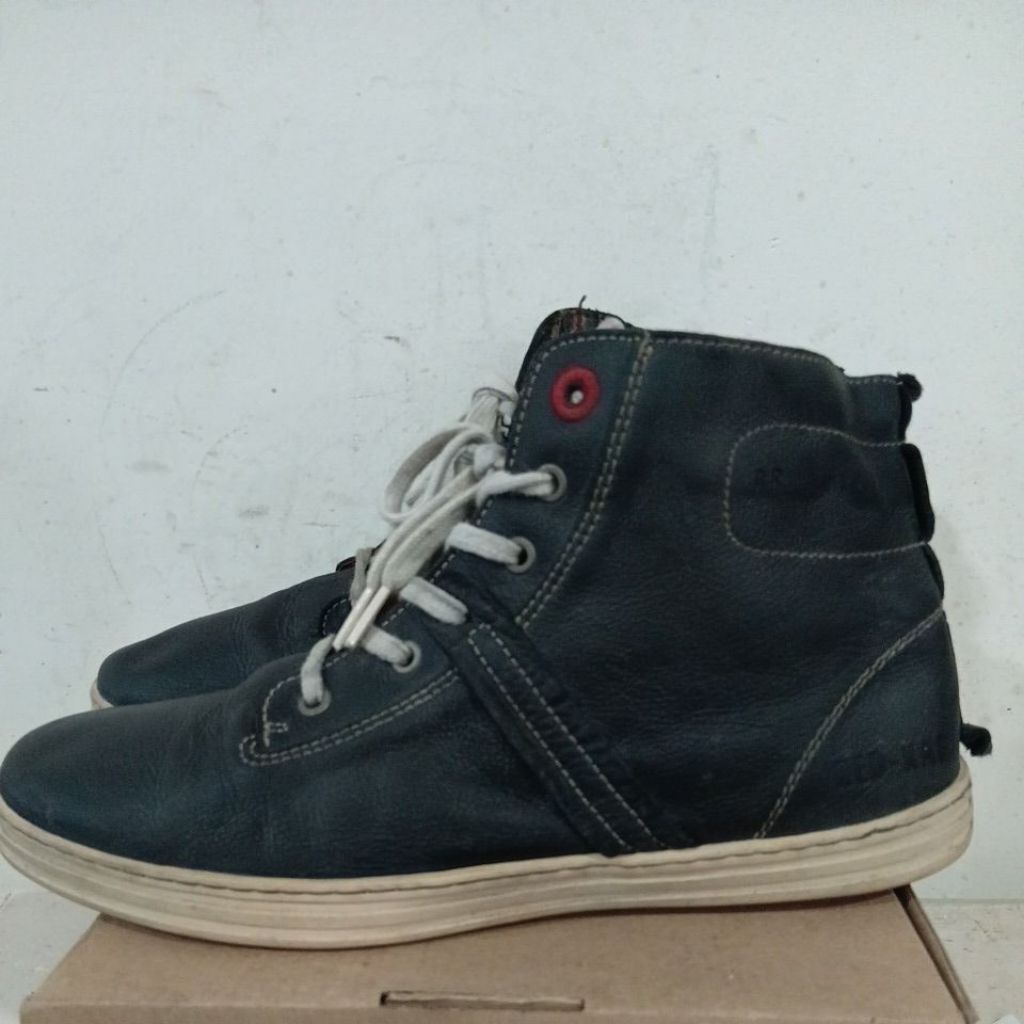 RED-RAG Sepatu pria berbahan Kulit