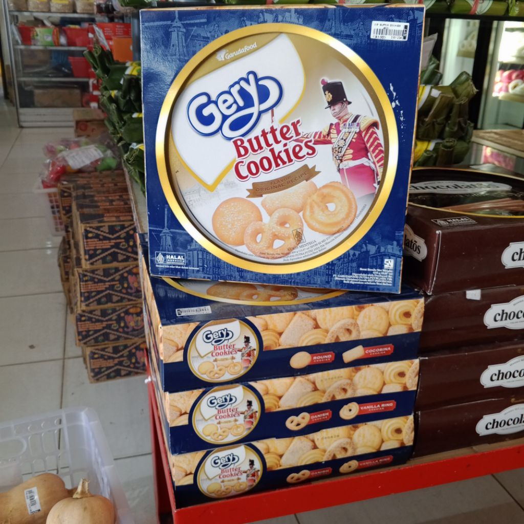 

Gery Butter cookies kaleng|banting harga|obral murah
